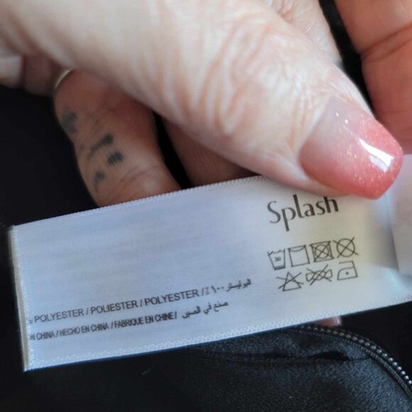 2 Xtremz Dress pants with ruffle pant cuffs and metal ring belt - Picture 9 of 11